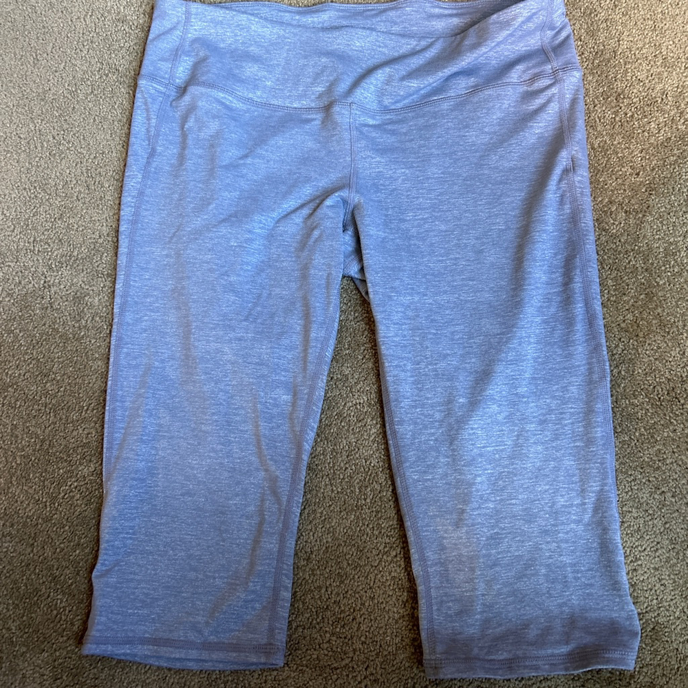 Women's Athleta Blue Capri Pants L